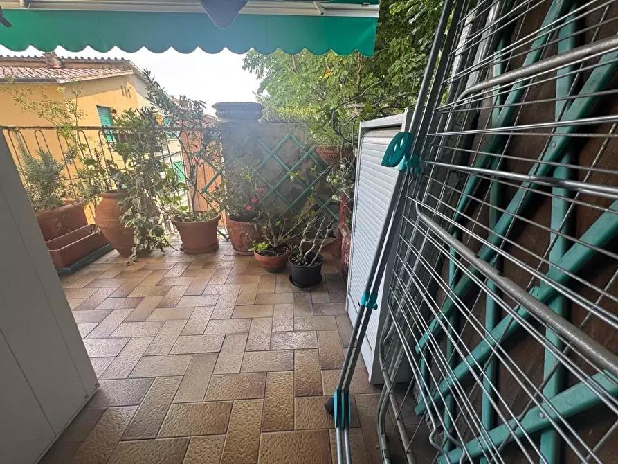 Immagine 15 di Appartamento in vendita  a Siena