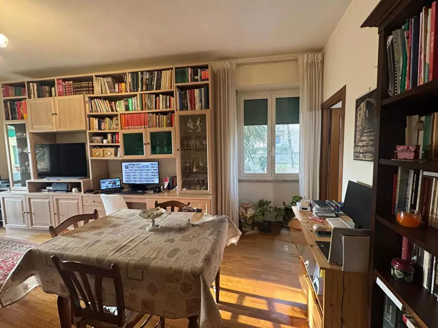 Immagine 6 di Appartamento in vendita  a Siena