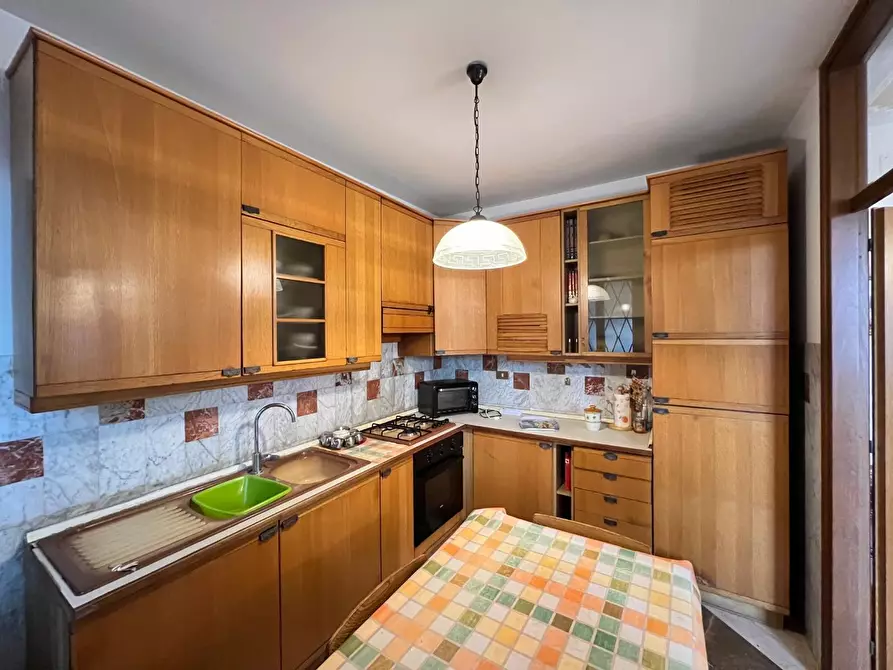 Immagine 4 di Appartamento in vendita  a Santa Maria A Monte