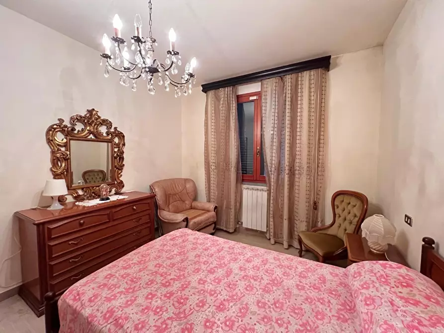 Immagine 11 di Appartamento in vendita  a Santa Maria A Monte