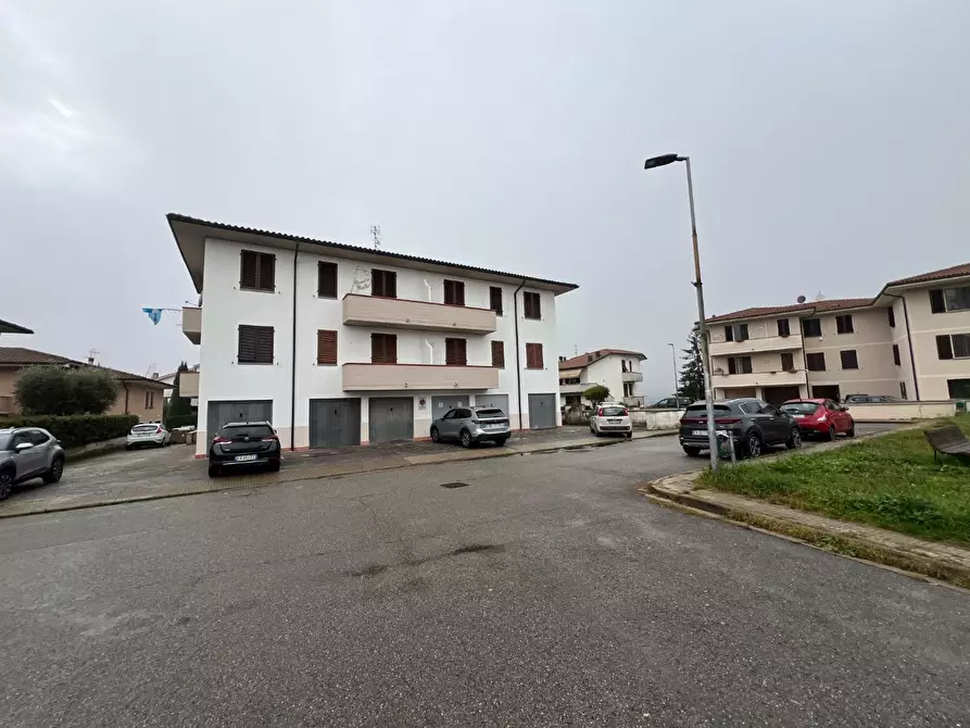 Immagine 16 di Appartamento in vendita  a Santa Maria A Monte