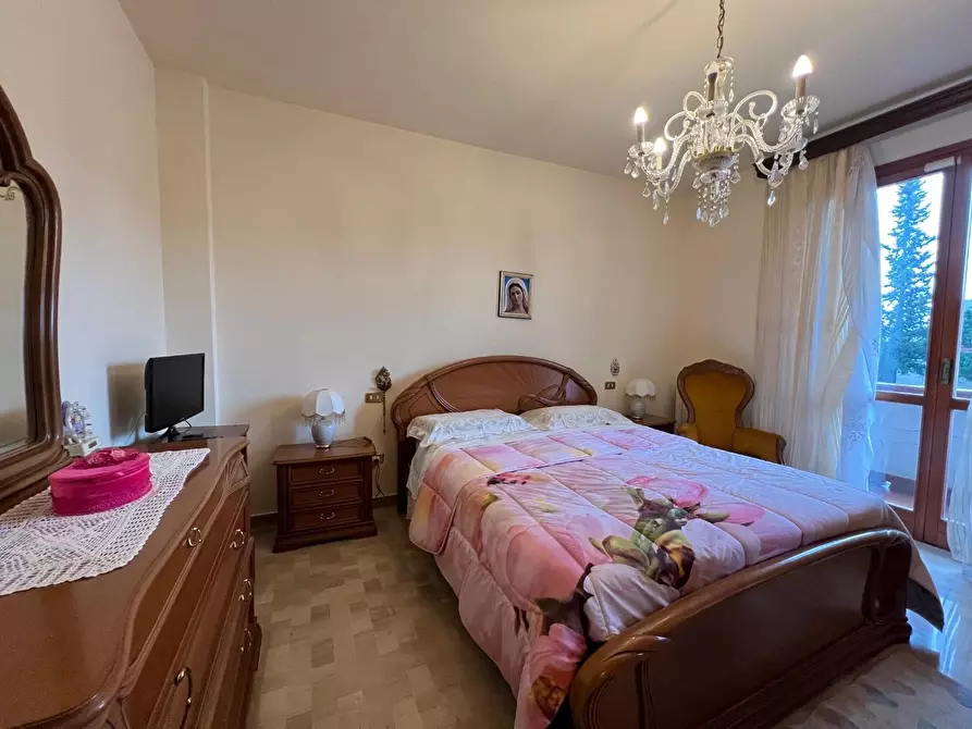 Immagine 26 di Appartamento in vendita  a Santa Maria A Monte