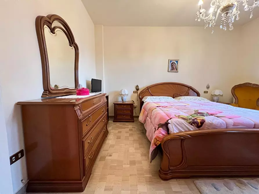 Immagine 10 di Appartamento in vendita  a Santa Maria A Monte