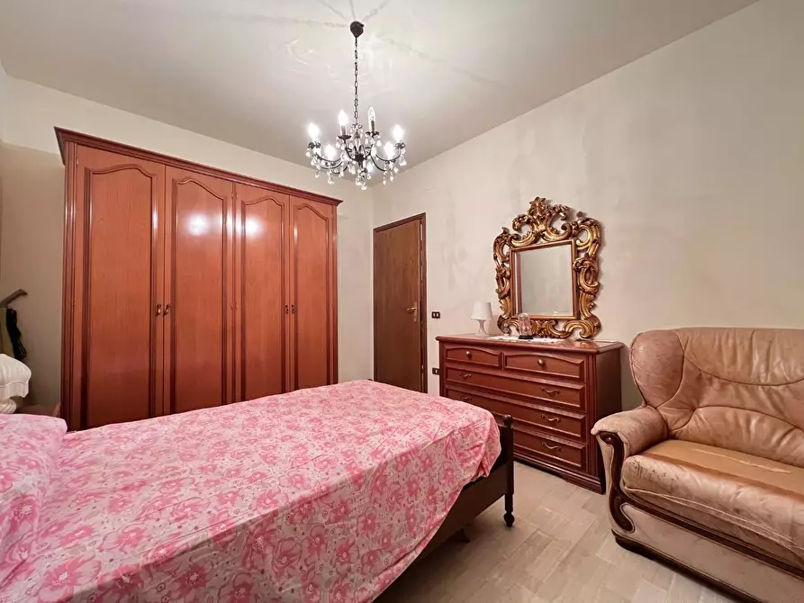 Immagine 12 di Appartamento in vendita  a Santa Maria A Monte