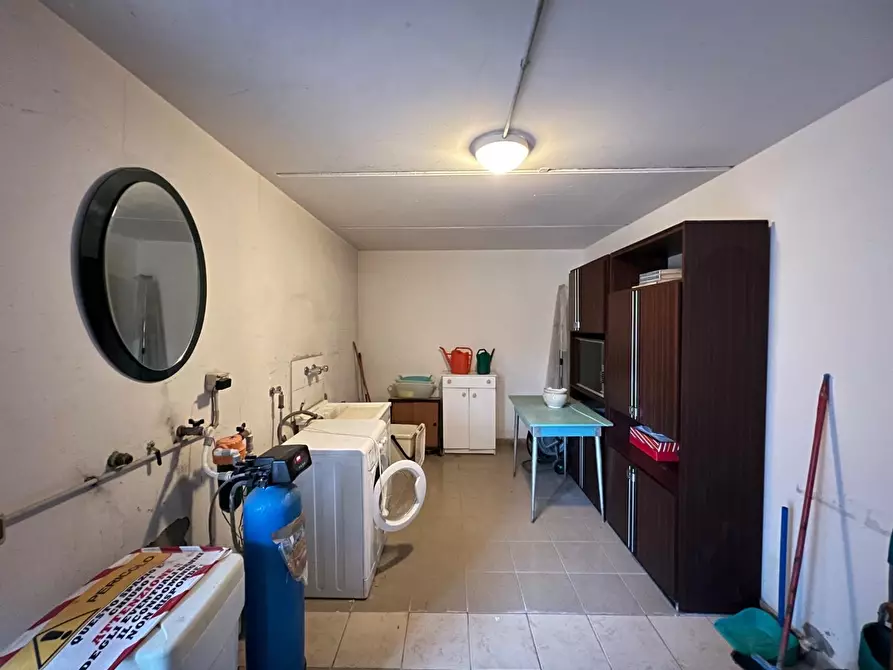 Immagine 22 di Appartamento in vendita  a Santa Maria A Monte