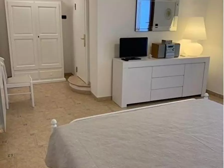 Immagine 31 di Villa in vendita  a Santa Teresa Gallura