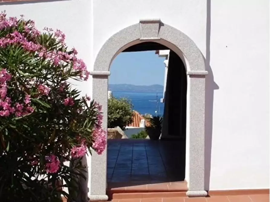 Immagine 28 di Villa in vendita  a Santa Teresa Gallura