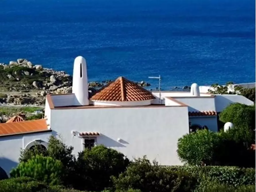 Immagine 35 di Villa in vendita  a Santa Teresa Gallura