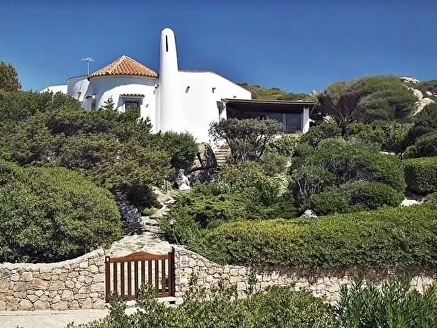 Immagine 29 di Villa in vendita  a Santa Teresa Gallura