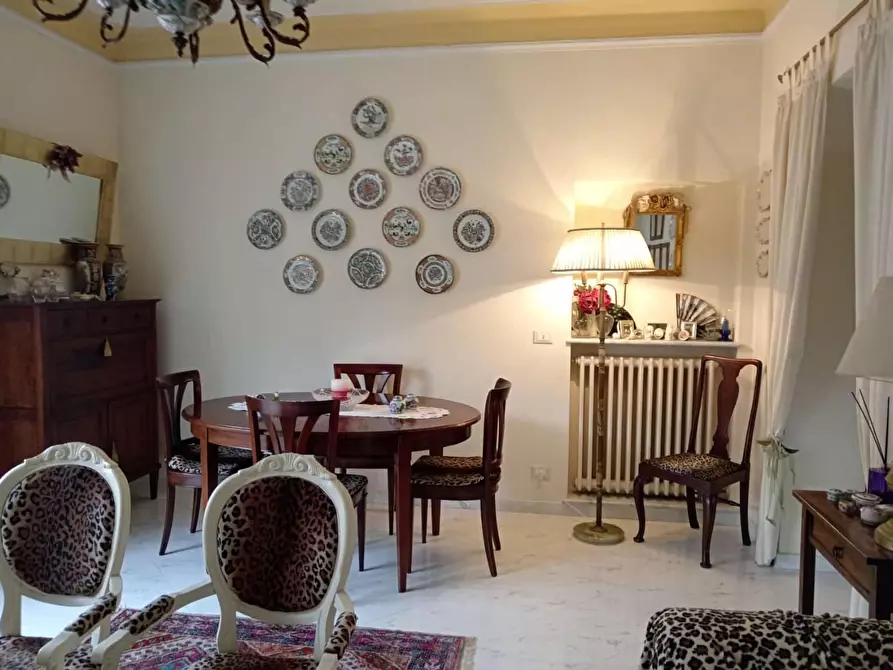 Immagine 13 di Appartamento in vendita  a Massa