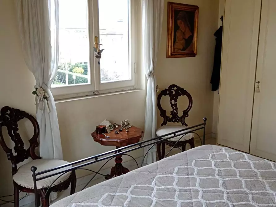 Immagine 17 di Appartamento in vendita  a Massa