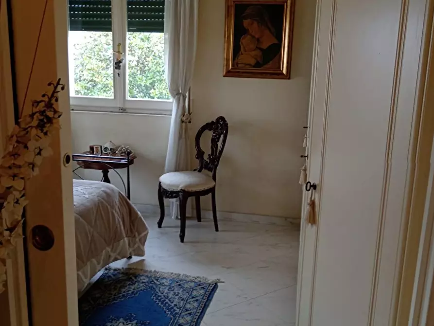 Immagine 16 di Appartamento in vendita  a Massa