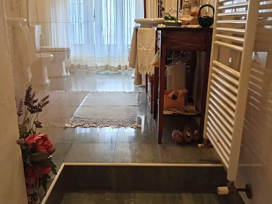 Immagine 27 di Appartamento in vendita  a Massa