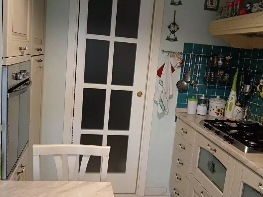 Immagine 31 di Appartamento in vendita  a Massa