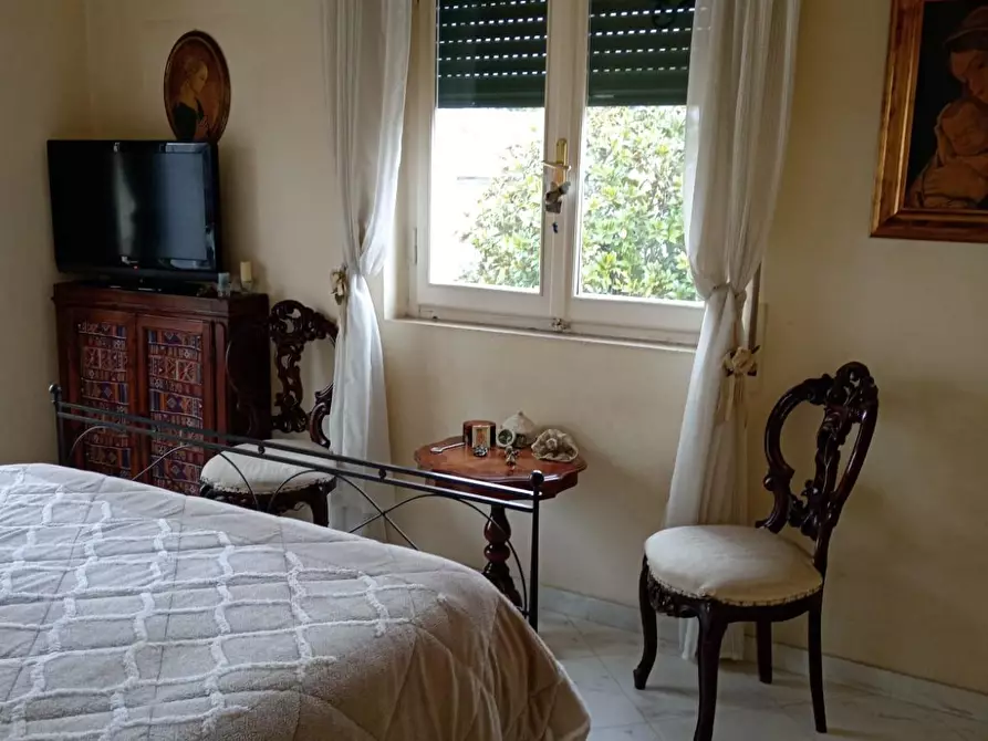 Immagine 15 di Appartamento in vendita  a Massa