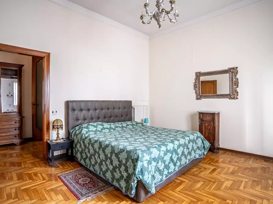 Immagine 47 di Villa in vendita  a Empoli