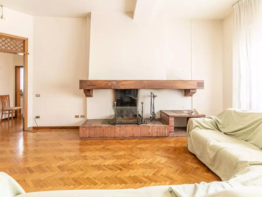 Immagine 35 di Villa in vendita  a Empoli