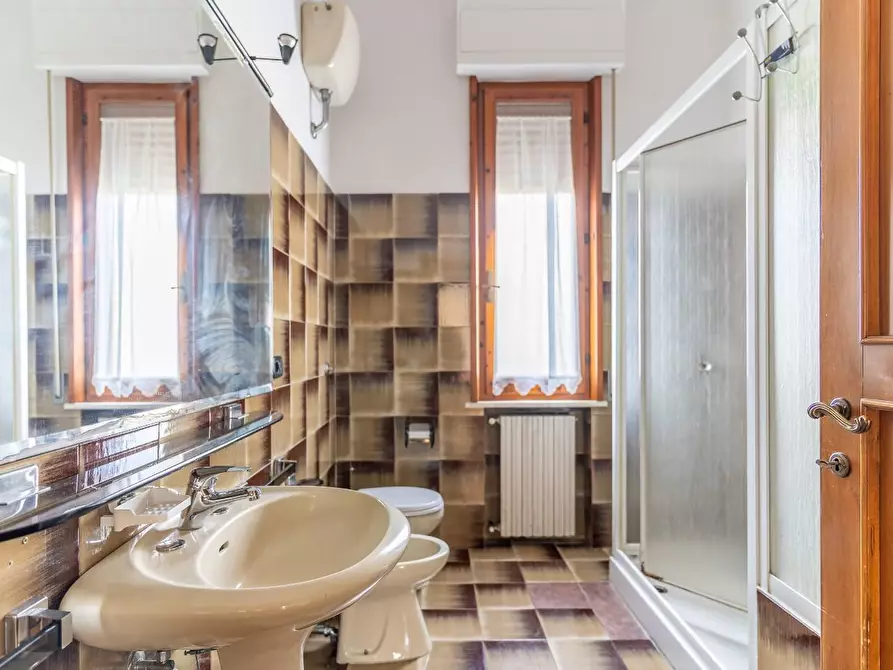 Immagine 59 di Villa in vendita  a Empoli