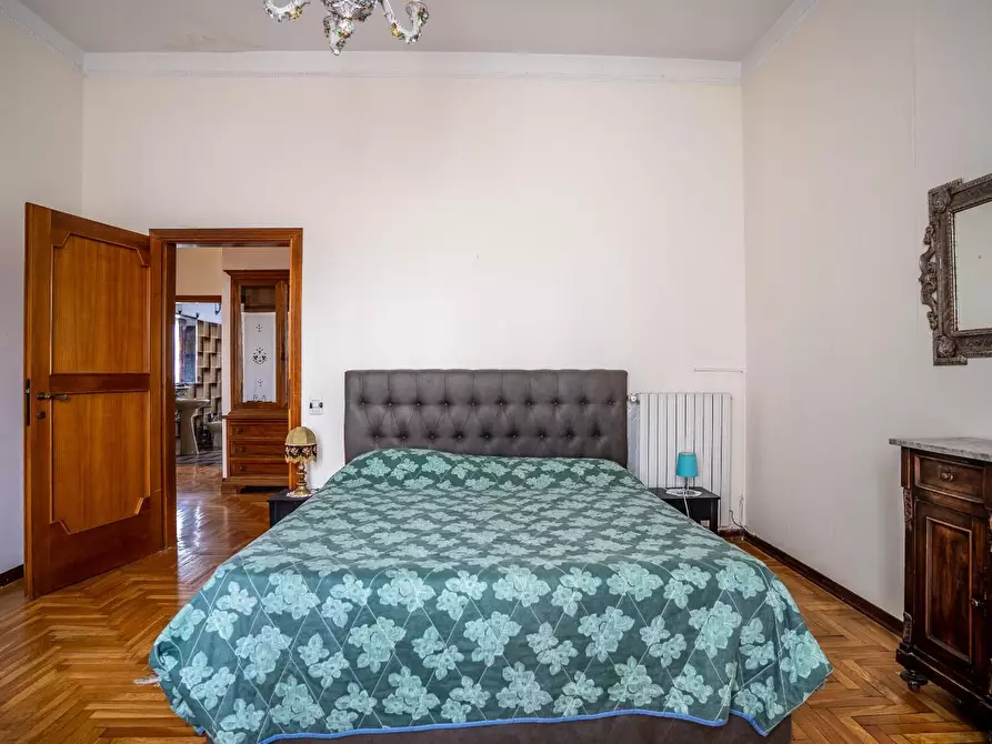 Immagine 48 di Villa in vendita  a Empoli