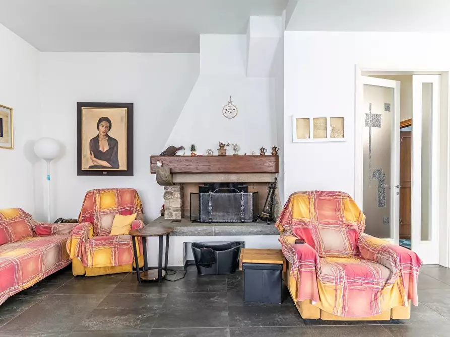 Immagine 3 di Villa in vendita  a Empoli