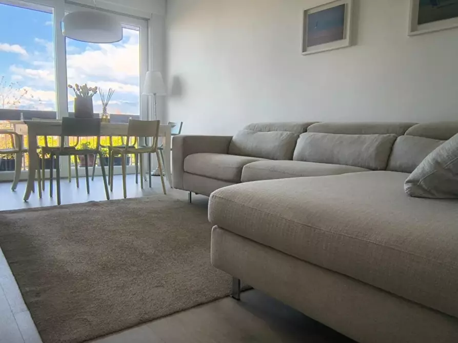 Immagine 1 di Appartamento in vendita  a Camaiore