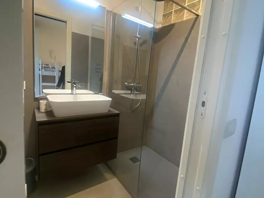 Immagine 10 di Appartamento in vendita  a Camaiore