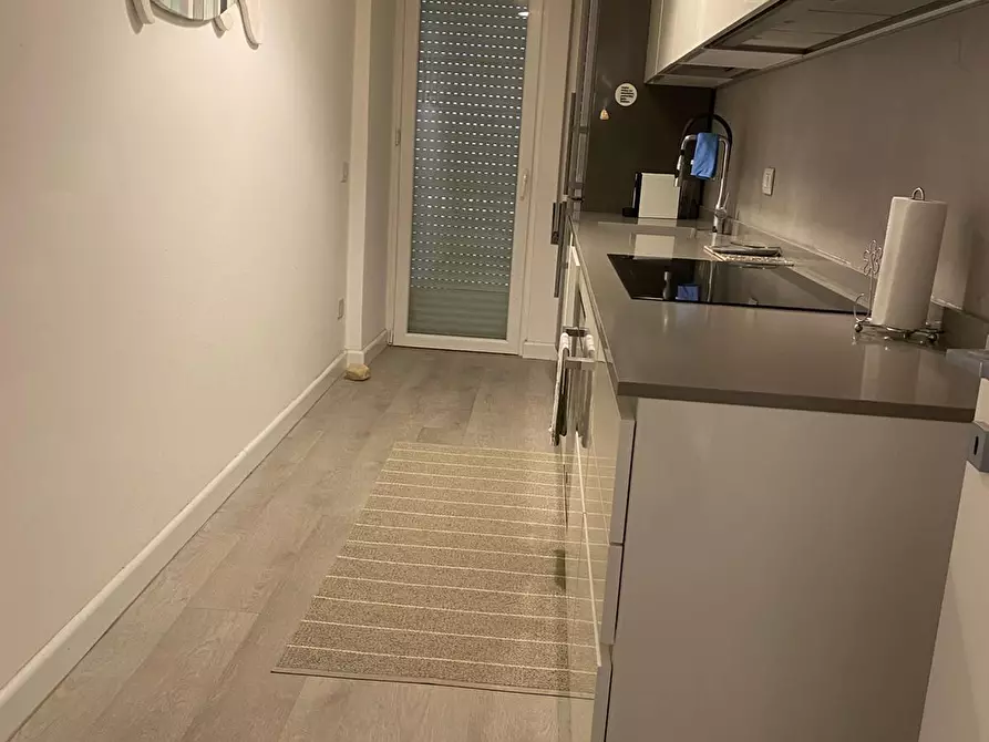 Immagine 5 di Appartamento in vendita  a Camaiore