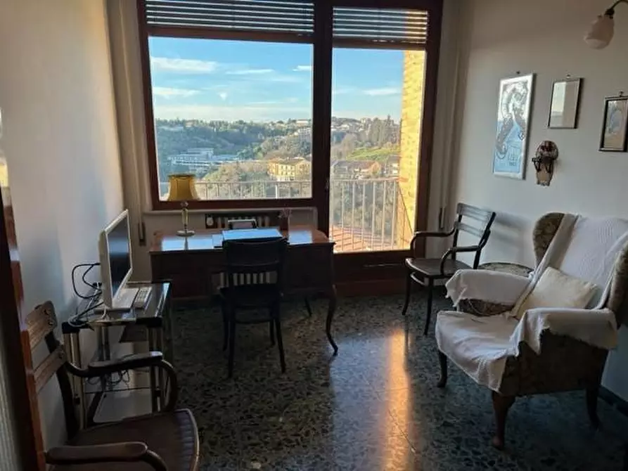 Immagine 8 di Appartamento in vendita  a Siena