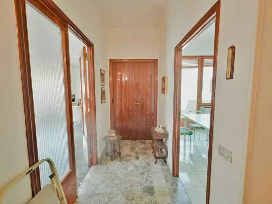 Immagine 28 di Appartamento in vendita  a Siena