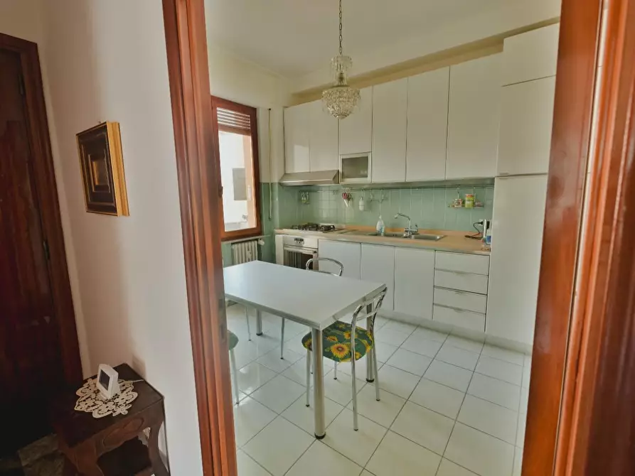 Immagine 3 di Appartamento in vendita  a Siena