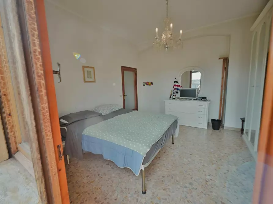 Immagine 19 di Appartamento in vendita  a Siena