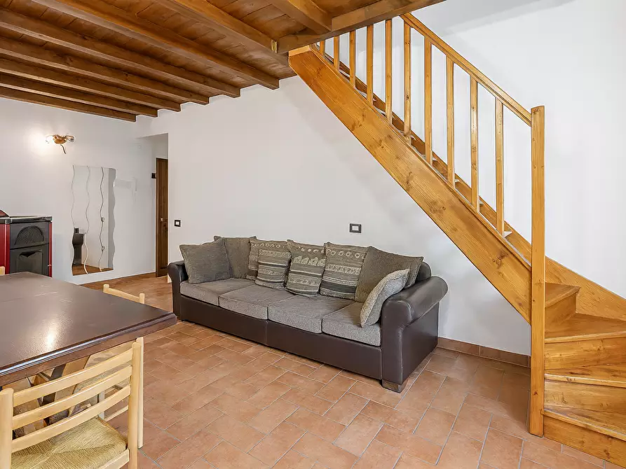 Immagine 2 di Appartamento in affitto  a Vicopisano