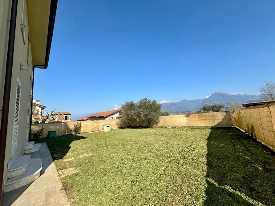 Immagine 33 di Villa in vendita  a Camaiore