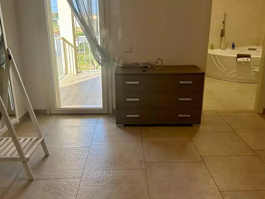 Immagine 8 di Villa in vendita  a Camaiore