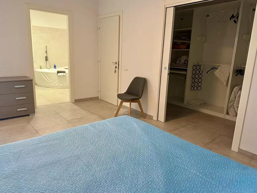 Immagine 20 di Villa in vendita  a Camaiore