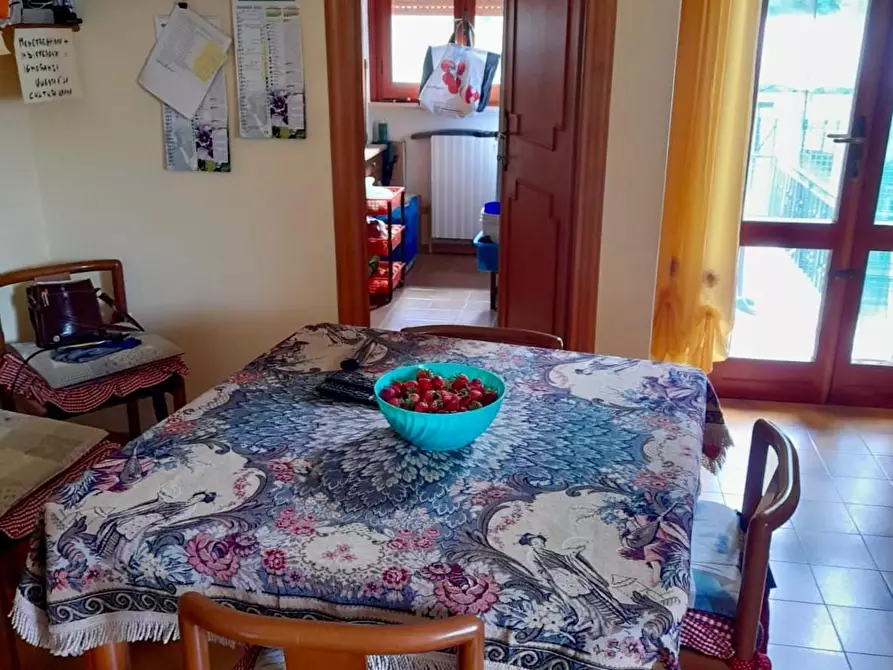 Immagine 5 di Villa in vendita  a Camaiore