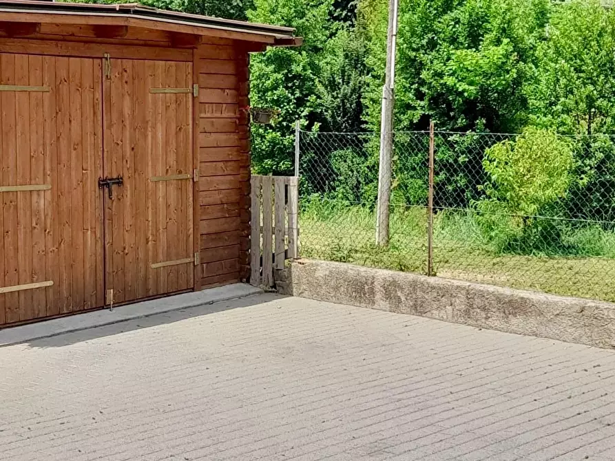 Immagine 20 di Villa in vendita  a Camaiore