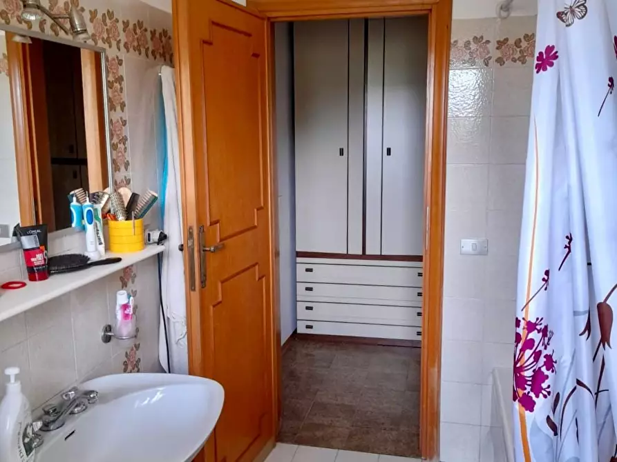 Immagine 13 di Villa in vendita  a Camaiore