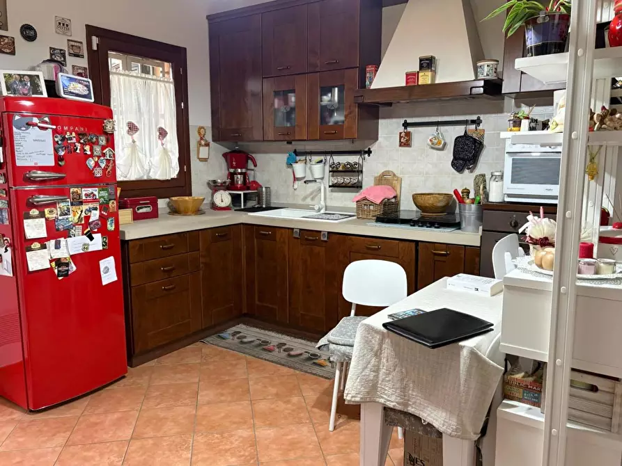 Immagine 1 di Appartamento in vendita  a Collesalvetti