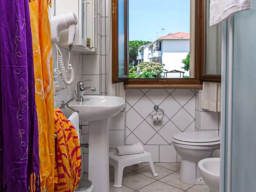 Immagine 12 di Appartamento in vendita  a Rosignano Marittimo