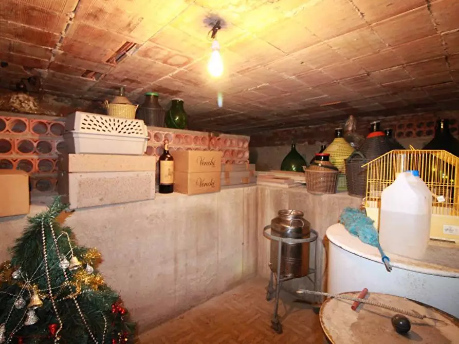 Immagine 17 di Villa in vendita  a Pontedera