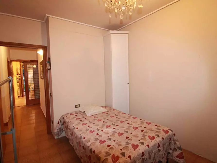 Immagine 6 di Villa in vendita  a Pontedera
