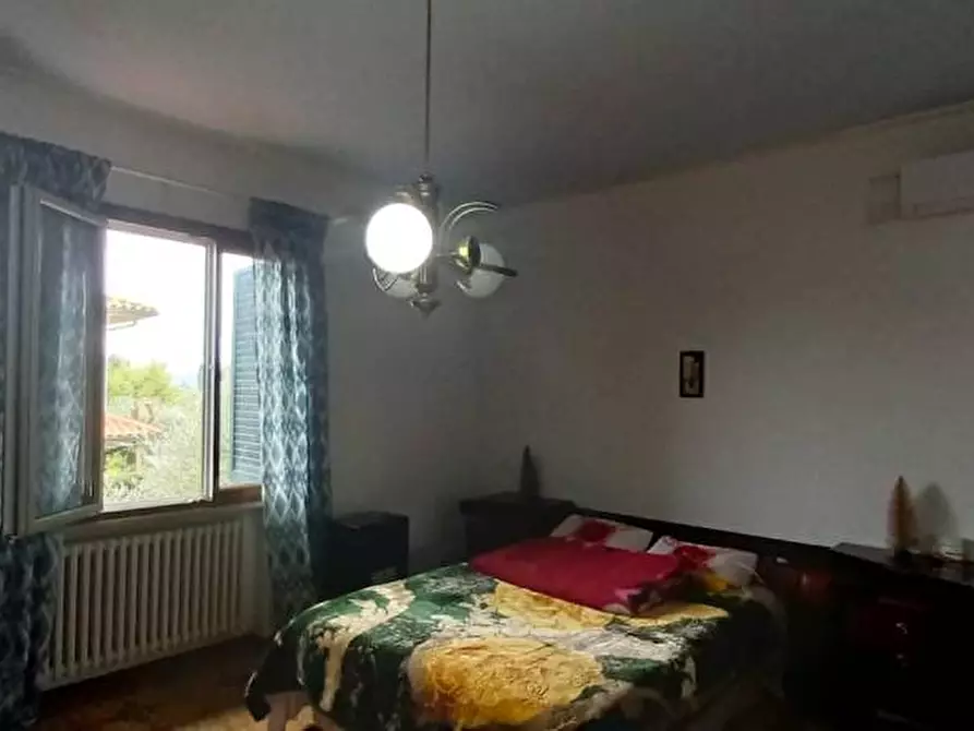 Immagine 4 di Villa in vendita  a Castelfranco Di Sotto