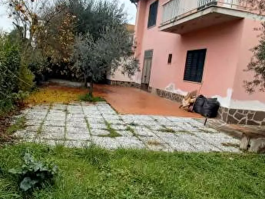 Immagine 31 di Villa in vendita  a Castelfranco Di Sotto