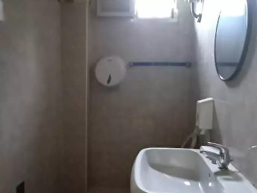 Immagine 12 di Villa in vendita  a Castelfranco Di Sotto