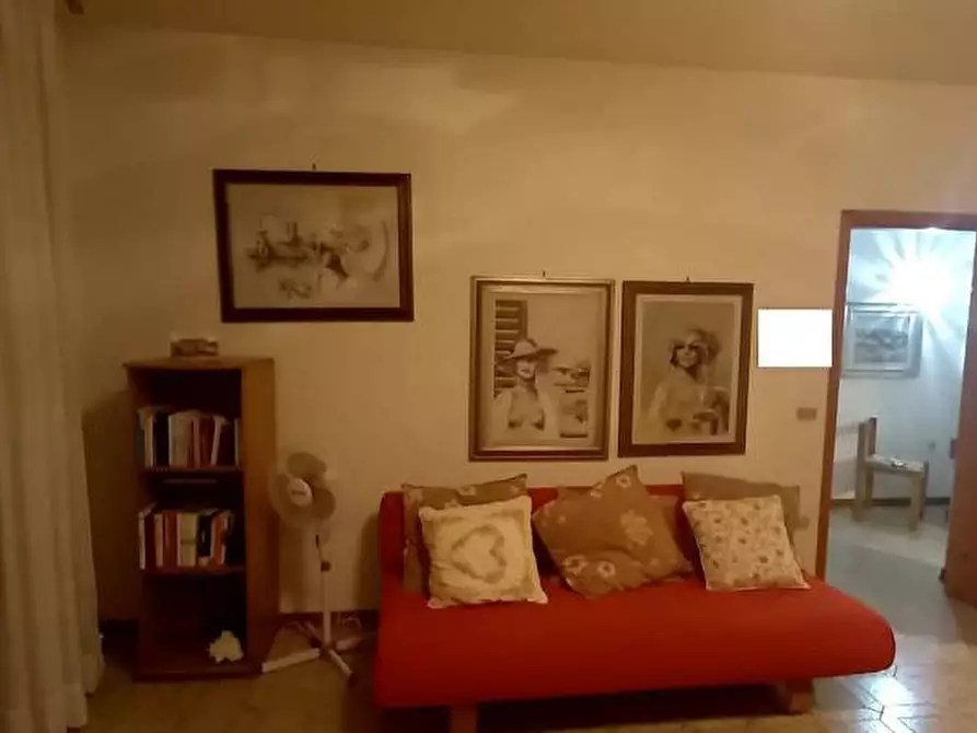 Immagine 10 di Appartamento in vendita  a Crespina Lorenzana