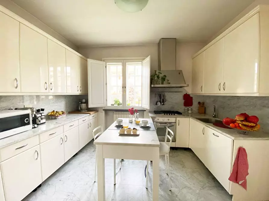 Immagine 13 di Villa in vendita  a Calcinaia