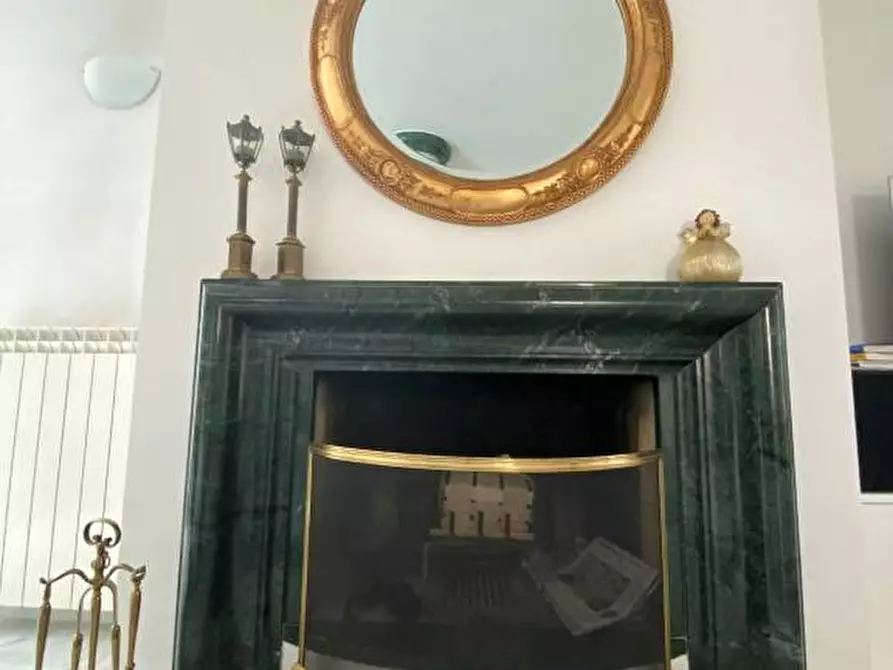 Immagine 9 di Villa in vendita  a Calcinaia