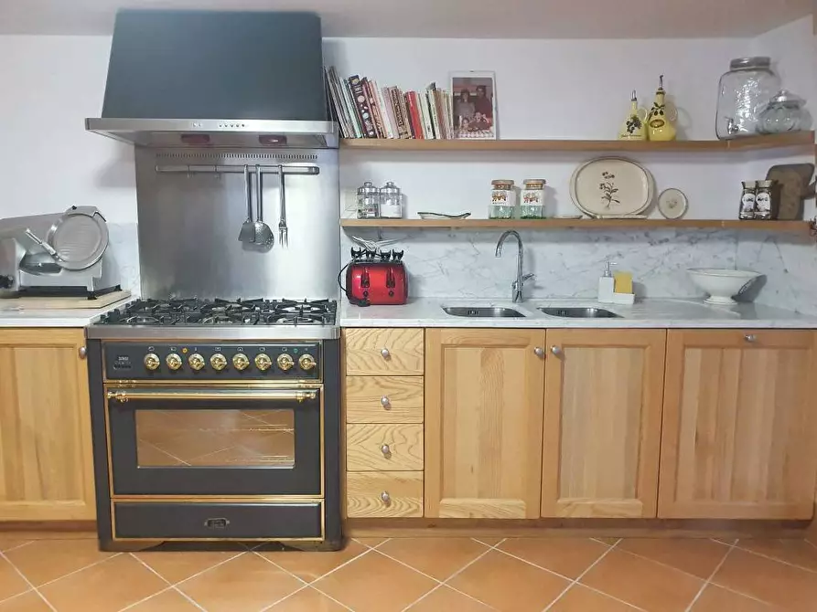 Immagine 39 di Villa in vendita  a Calcinaia