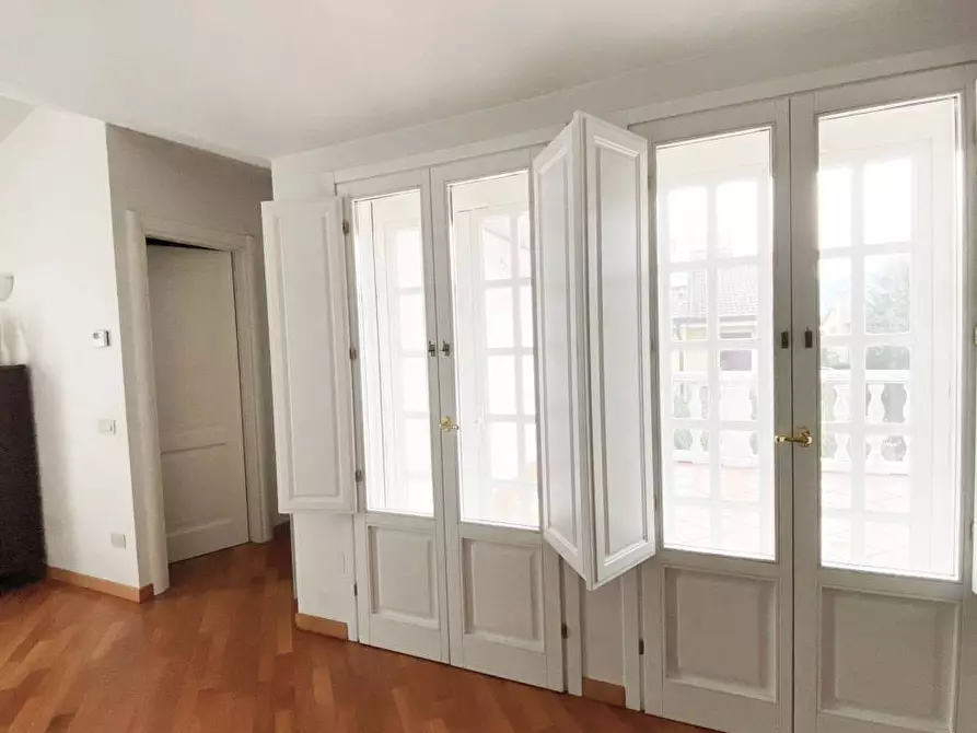 Immagine 28 di Villa in vendita  a Calcinaia